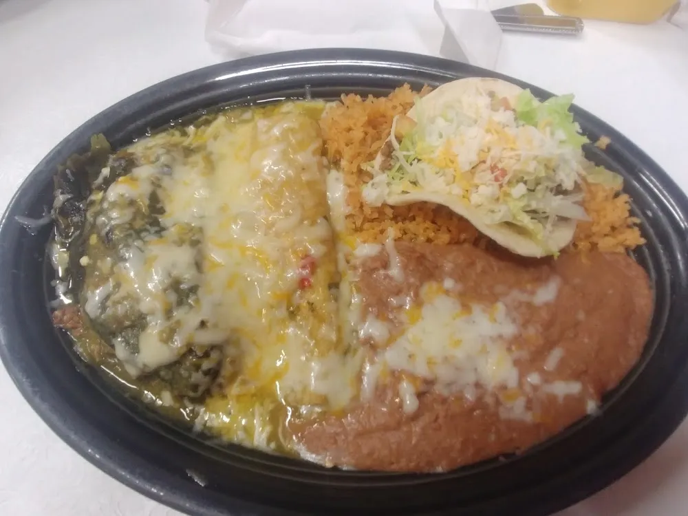 Combination Plate with Enchilada Relleno and Taco